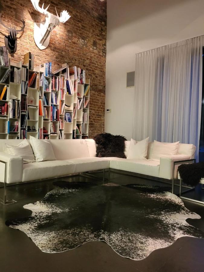 Gezellige Moderne Woning Met Zwemvijver Halle  Εξωτερικό φωτογραφία